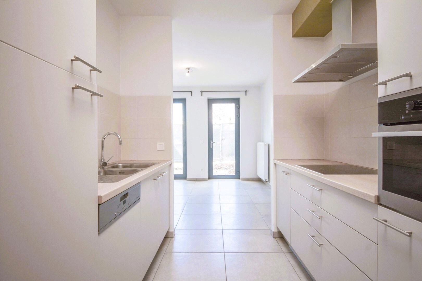 Gelijkvloerse woning in centrum Westrozebeke - ideaal als investering of voor eigen bewoning - foto 4