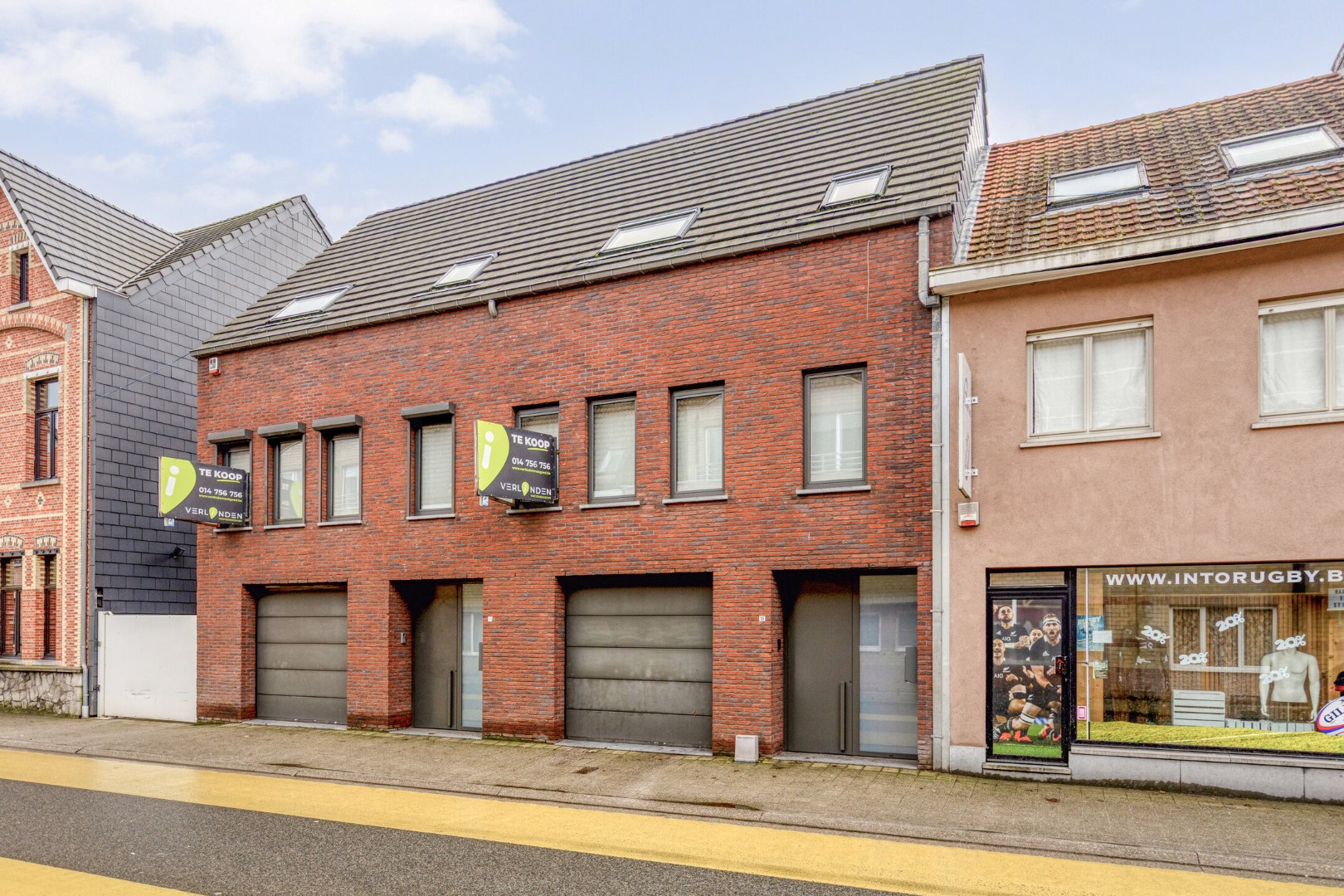Instapklare bel-etagewoning met dubbele garage en tuin in het centrum van Retie - foto 2
