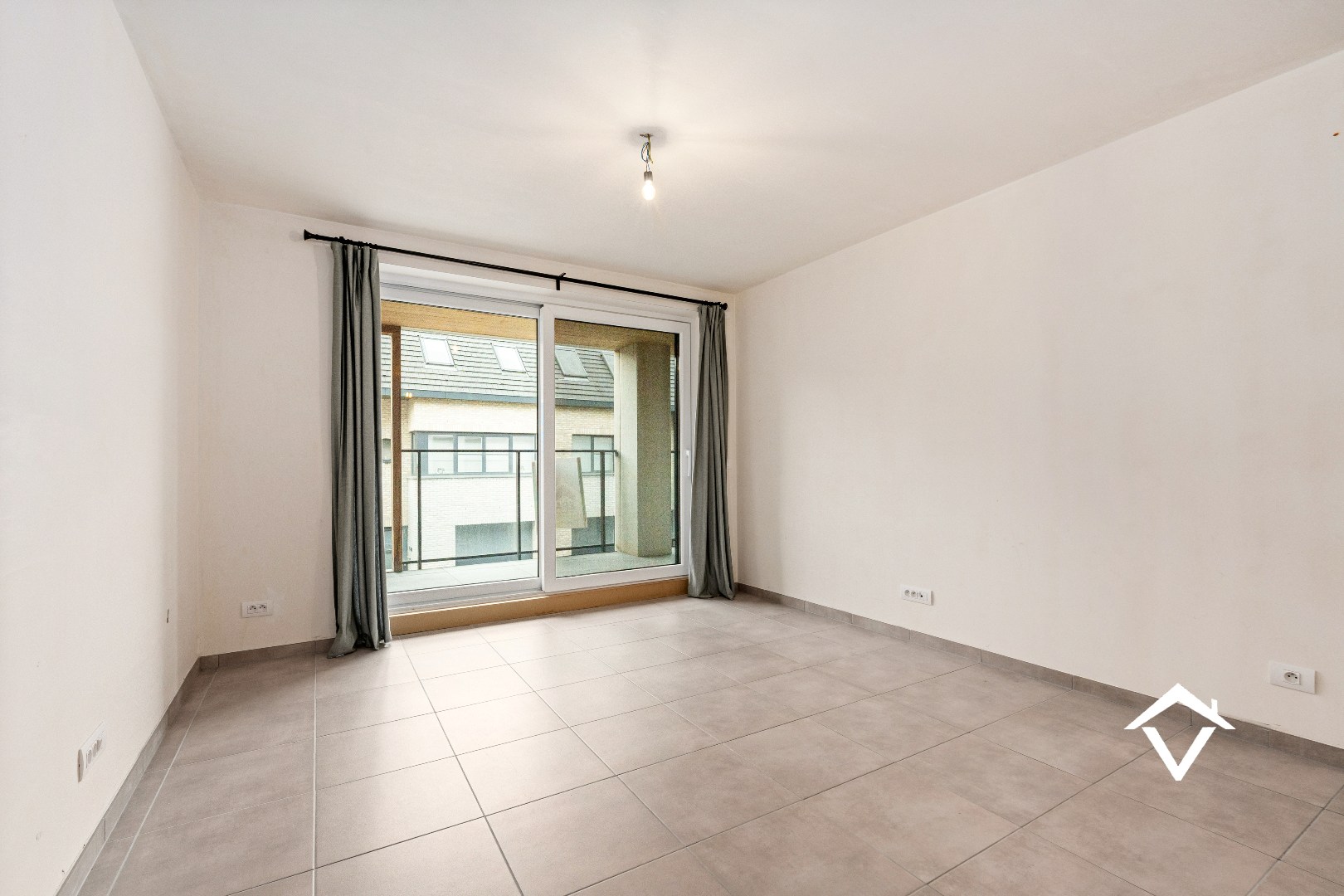 Recent en energiezuinig 2-slaapkamerappartement nabij het centrum van Oudenburg - foto 4