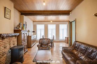 Family home to modernize with 4 bedrooms (possibility of 5 - 6 bedrooms!) and cozy garden, located on the city outskirts of Mechelen. The terraced...