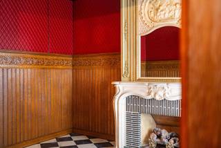 TE RENOVEREN RIJWONING MET TUIN EN GARAGEBOXENDeze te renoveren, ruime rijwoning met tuin en achtergelegen garageboxen biedt een uitstekende kans...