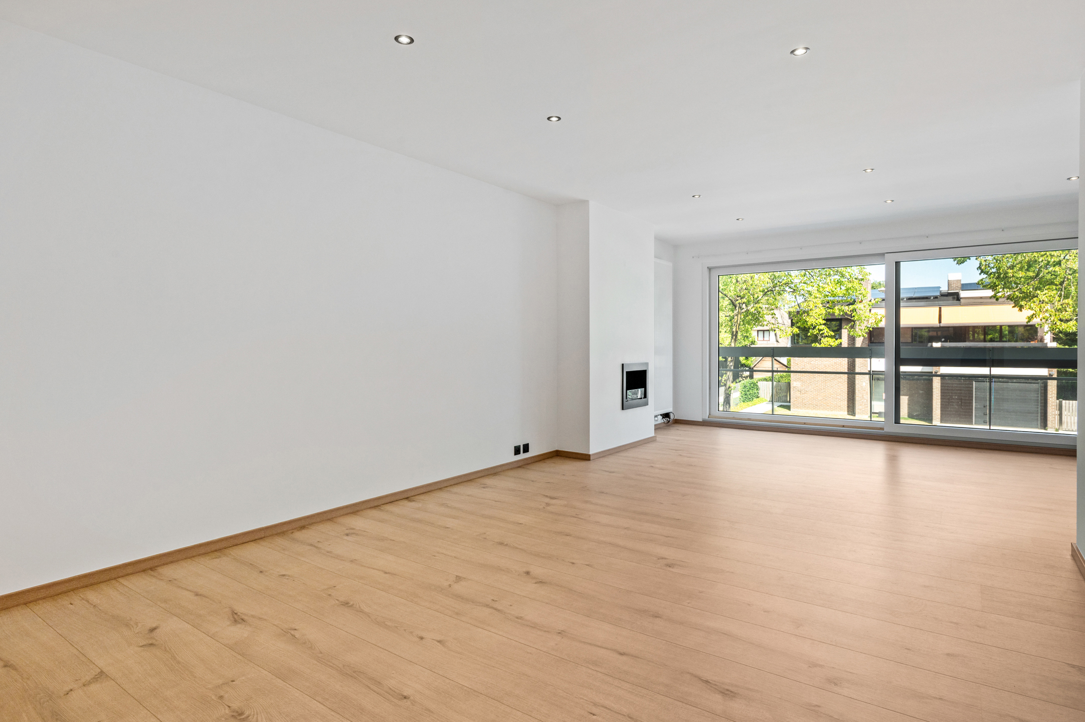 Prachtig gerenoveerd 3-slk-appartement met terras - foto 4