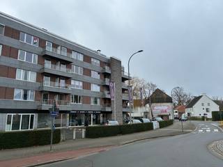Waregem: volledig gerenoveerd appartement te huur met 2 slaapkamers op wandelafstand van het centrum.Dit charmant appartement is gelegen op een...