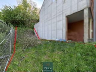 Proche du centre d'Ecaussines, joli terrain à bâtir avec permis octroyé pour la construction d'un immeuble de deux appartements. Le terrain...