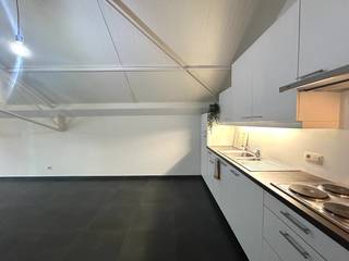 Dit instapklaar appartement met 1 slaapkamer bevindt zich op een boogscheut van het centrum van Oostrozebeke.Verschillende winkels, horecazaken,...