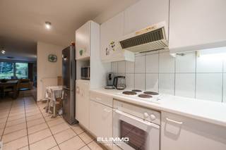 Super gezellig gelijkvloersappartement met 2 ruime slaapkamers en een enorm terras van maar liefst 20m2 en dit pal in het centrum van Bilzen!...
