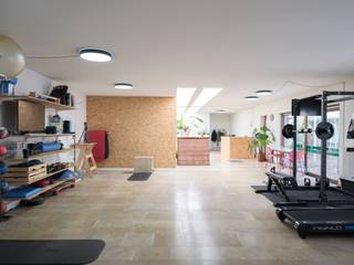 Dit commerciële kantoor bevindt zich in de levendige stad Gent en werd gebouwd in 1997. Met een indrukwekkende bruikbare oppervlakte van 205 m²...