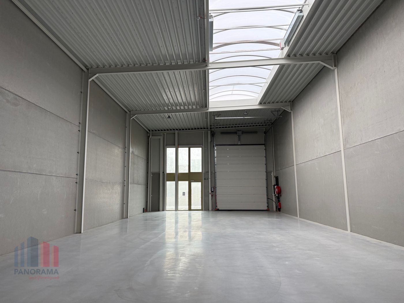 Nieuwbouw KMO-unit van 246 m² in Drogenbos - foto 2