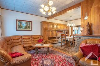    Spacious open development with 5-slpks in convenient location!Location:This open development is located in a quiet, residential area in...