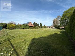 Dit knap stuk bouwgrond gelegen in de Bormansstraat te Walshoutem biedt veel potentieel.Het perceel heeft een breedte van 25meter en een diepgang van...