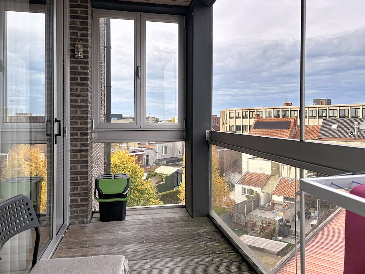 Appartement spacieux, prêt à emménager, près du centre de Roeselare. - photo 5