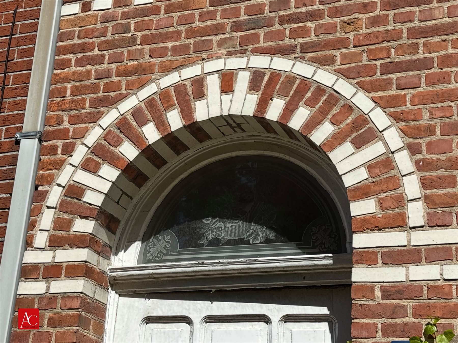 Renovatiewoning op ruim perceel of projectgrond - foto 4