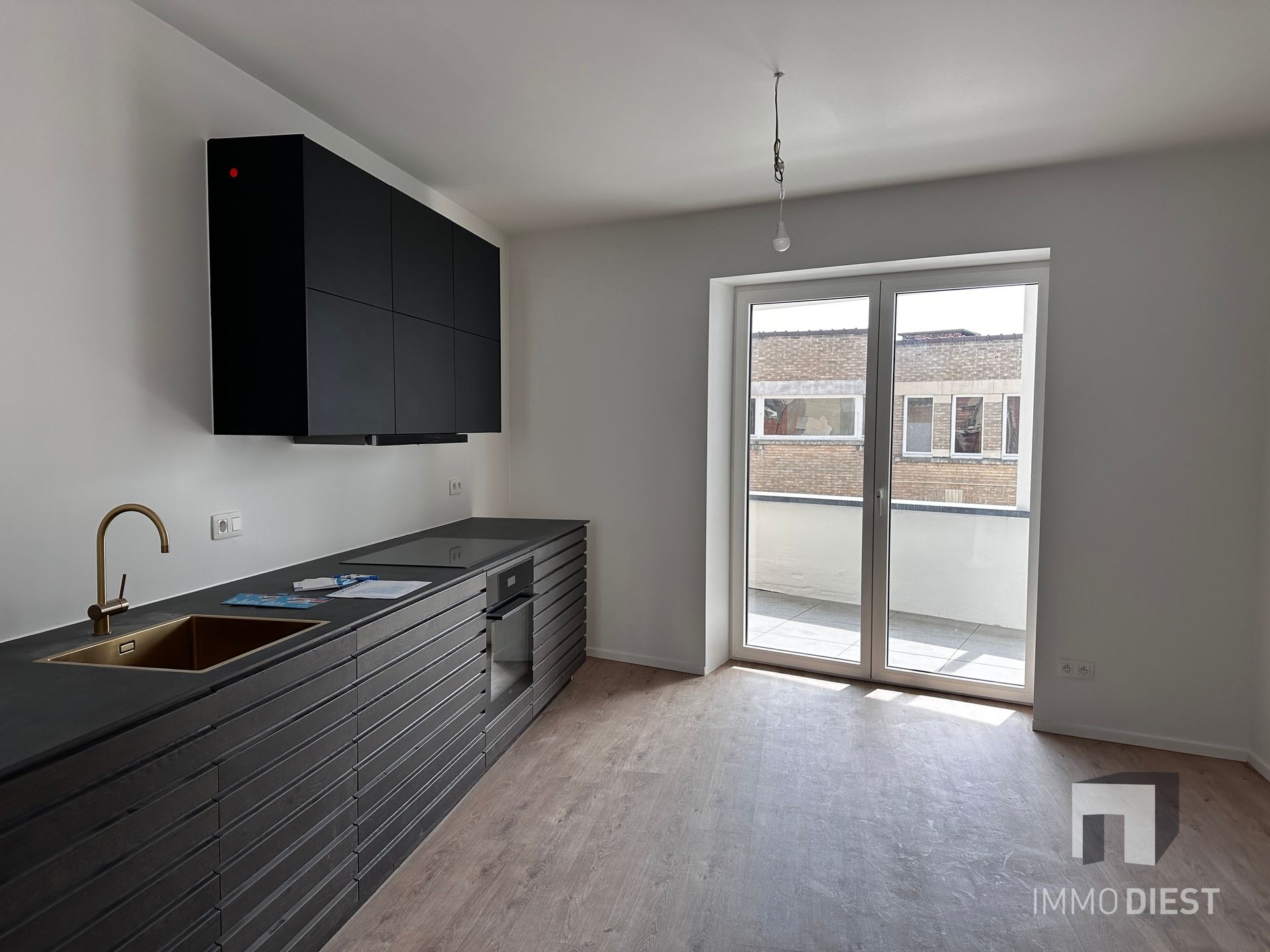 Knap appartement met terras en 2 slpks - centrum Diest - veel lichtinval - foto 3