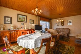 Bunalow à rénover avec garage dans un endroit calme à Boortmeerbeek Vous êtes à la recherche d'une maison de plain-pied avec un potentiel de...