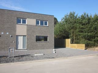 Ruime, moderne en instapklare woning (HOB) met bewoonbare oppervlakte 211 m².Te huur vanaf 1/3/2026.Inkom, apart toilet, leefruimte, keuken en een...