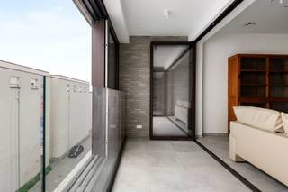 Luxe 2-slaapkamerappartement te huur in het nieuwbouwproject "The Gallery", ideaal gelegen tussen het nieuwe Zuidpark en de Schelde. Het...