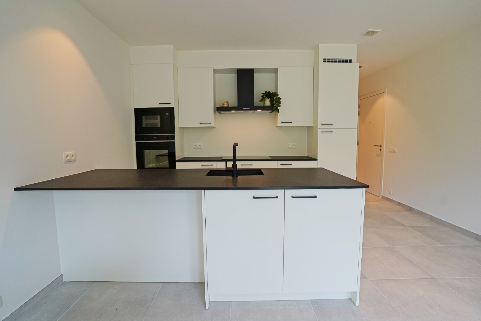 Apartment for sale in Beveren-Kruibeke-Zwijndrecht with 2 bedrooms - photo 5