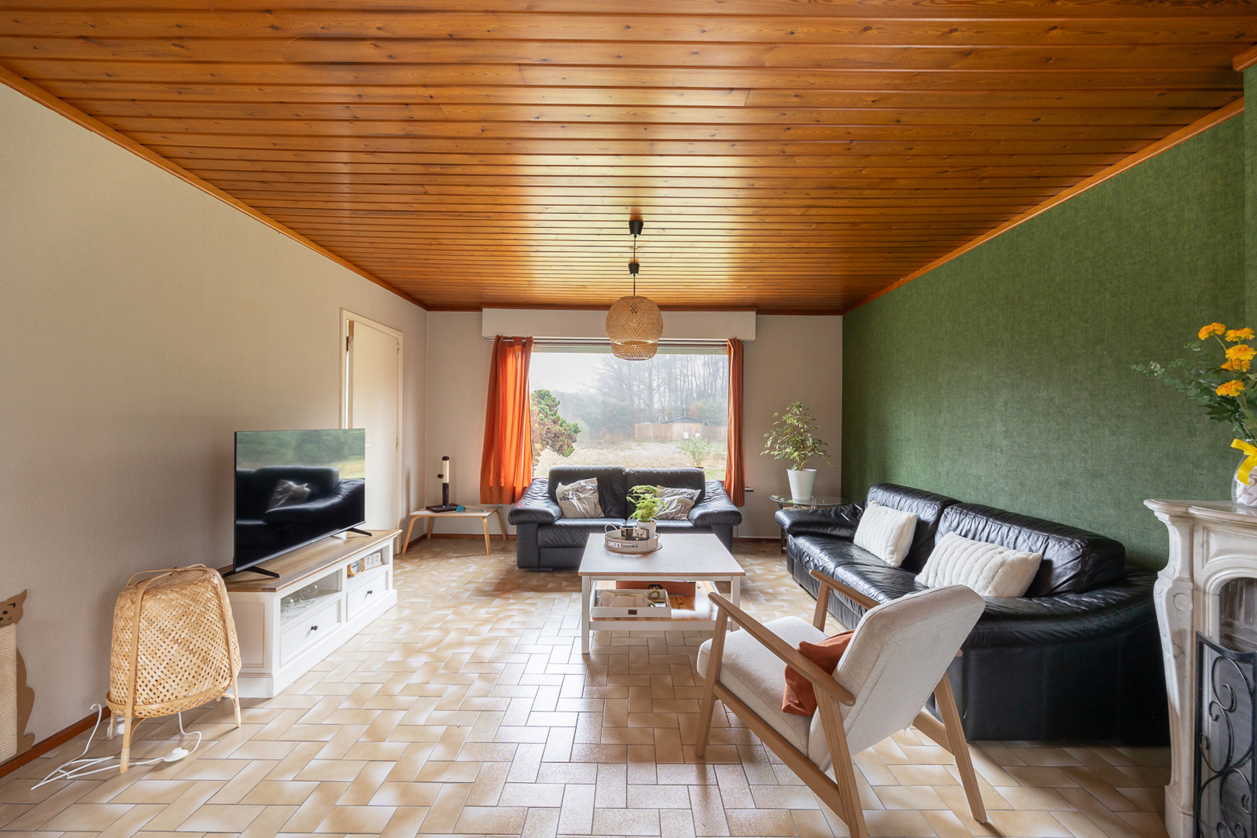Te renoveren woning met veel potentieel in groene omgeving - foto 5