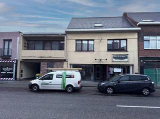 Opbrengsteigendom te koop in het hart van MolIn het bruisende centrum van Mol bevindt zich dit uitstekend gelegen opbrengsteigendom, ideaal voor wie...