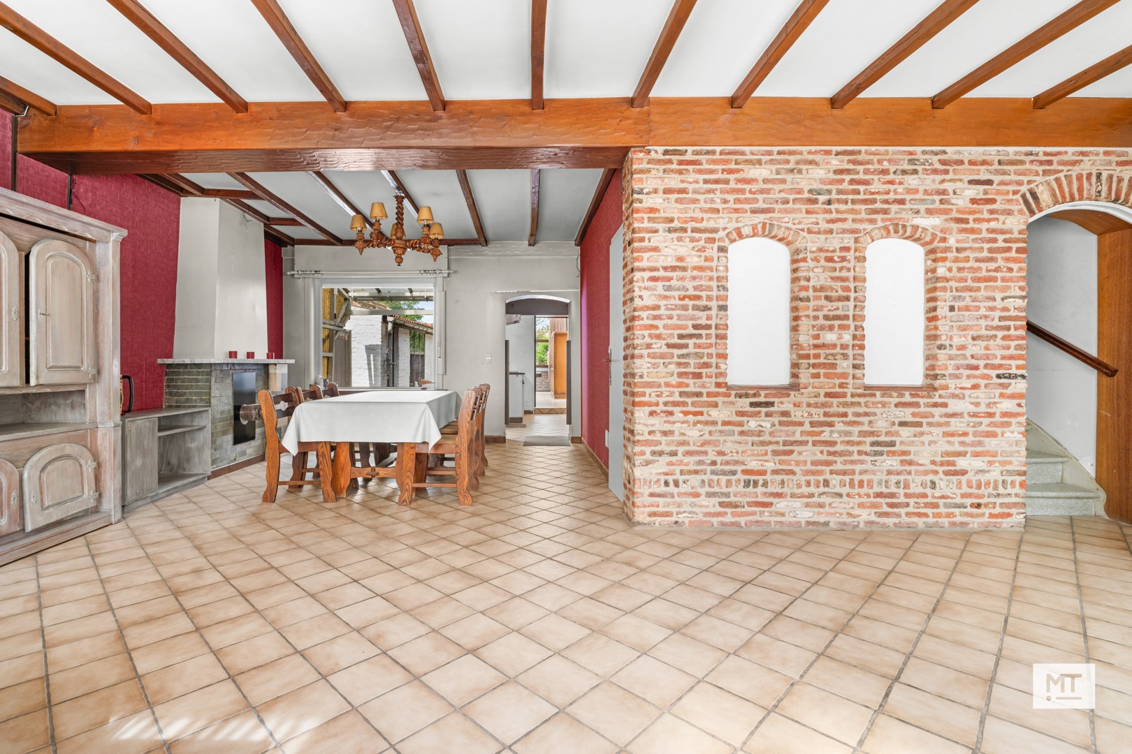 Te renoveren halfopen woning met 3 slaapkamers, Westgerichte tuin en garage op een rustige locatie in Beselare - foto 4