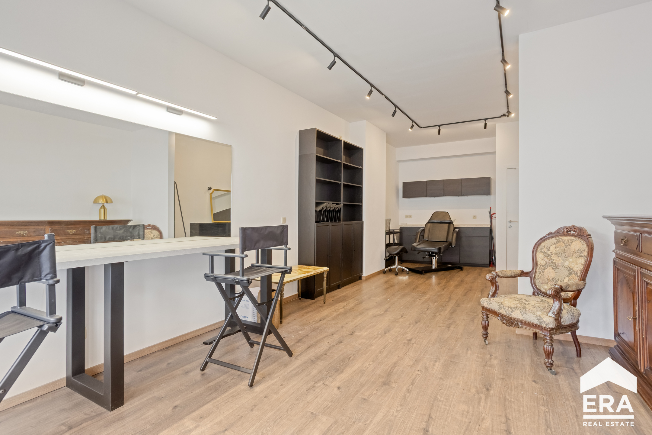 Commerciële handelsruimte in Sint-Pieters-Leeuw - foto 2