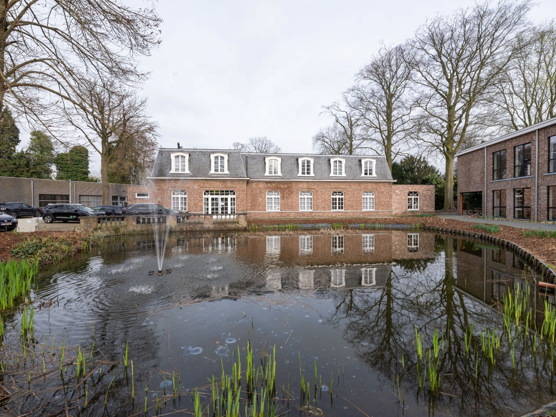 Centraal gelegen kantoorgebouw ca. 600m² op unieke locatie! - foto 1