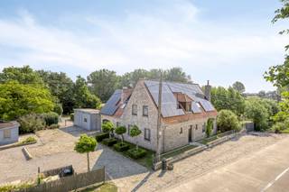 House for sale in Veurne