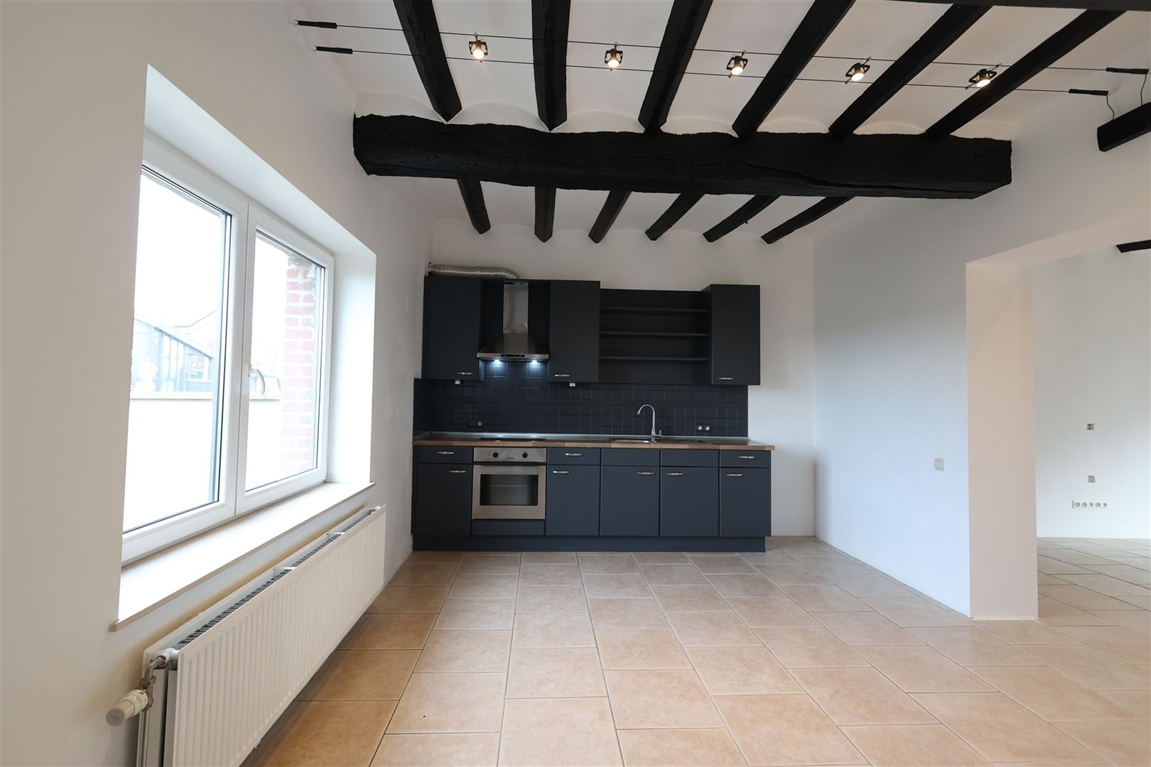 LOUE - 2 chambres avec jardin proche des commodités - photo 5