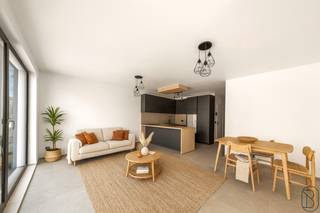 Twee prachtige, gloednieuwe, moderne appartementen met alle comfort, gelegen dicht bij alle voorzieningen. Elk appartement beschikt over...