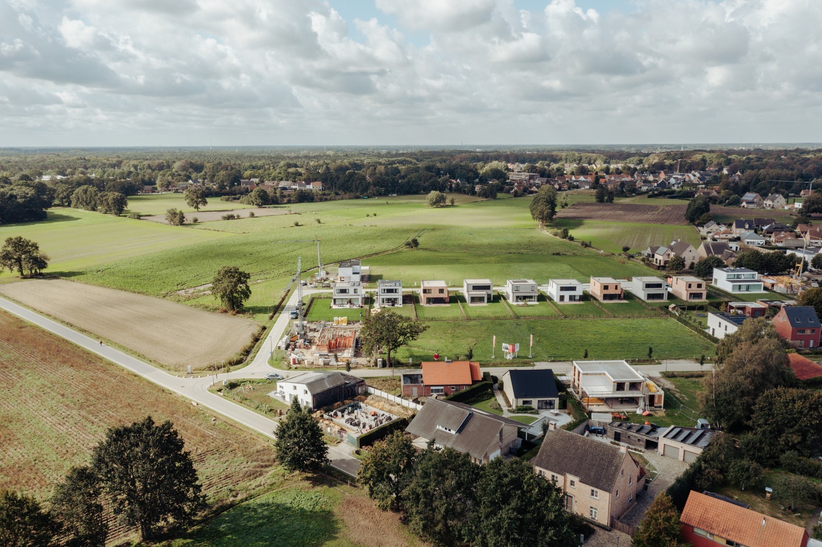 Bouwgronden voor open bebouwing in landelijke omgeving - photo 2