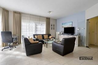 Dit instapklare appartement is gelegen aan het Sint-Petrus & Paulusplein en bevindt zich op enkele passen van het station (met alle openbaar...