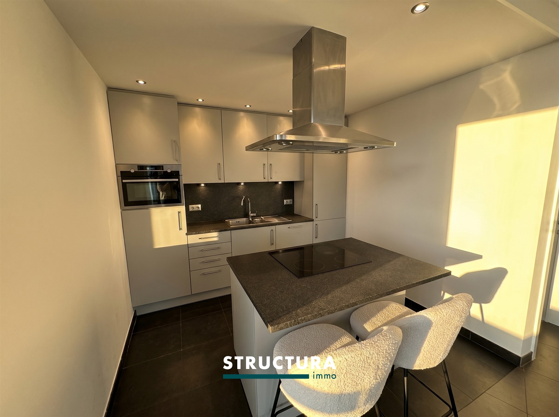 Appartement avec place de parking et terrasse  - photo 2