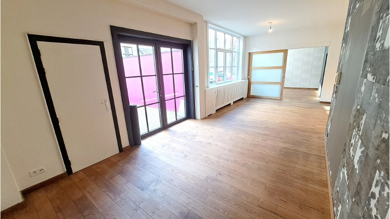 Ruim 2-slaapkamerappartement met ruim TERRAS te huur in Brugge - foto 2