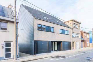 Droom je van een nieuwe thuis waar alles fris, modern én energiezuinig is? Dan zou dit wel eens liefde op het eerste gezicht kunnen zijn.Deze...