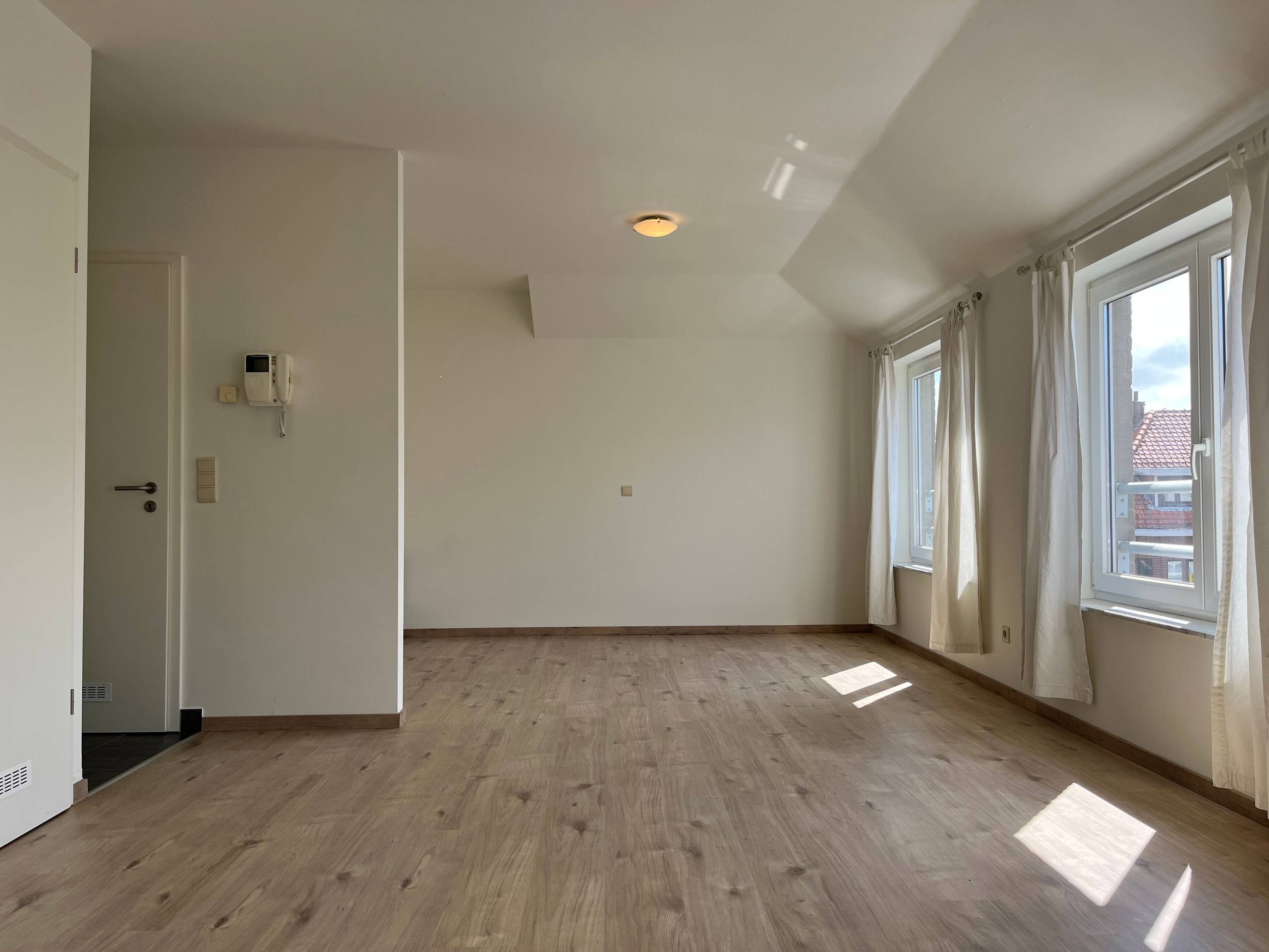 Ruime studio te huur in hartje De Haan. - foto 5