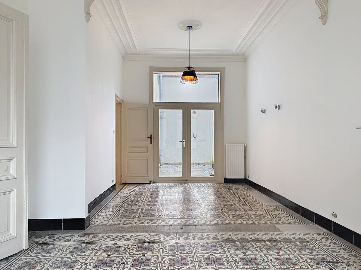 Maison de 4 chambres avec cour ensoleillée à Roeselare - photo 3