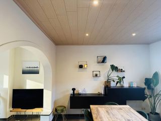 Vrijstaande woning met tuin en carport te huur!Op zoek naar een gezellige instapklare woning bovendien ook nog eens goed gelegen? Dan is deze woning...