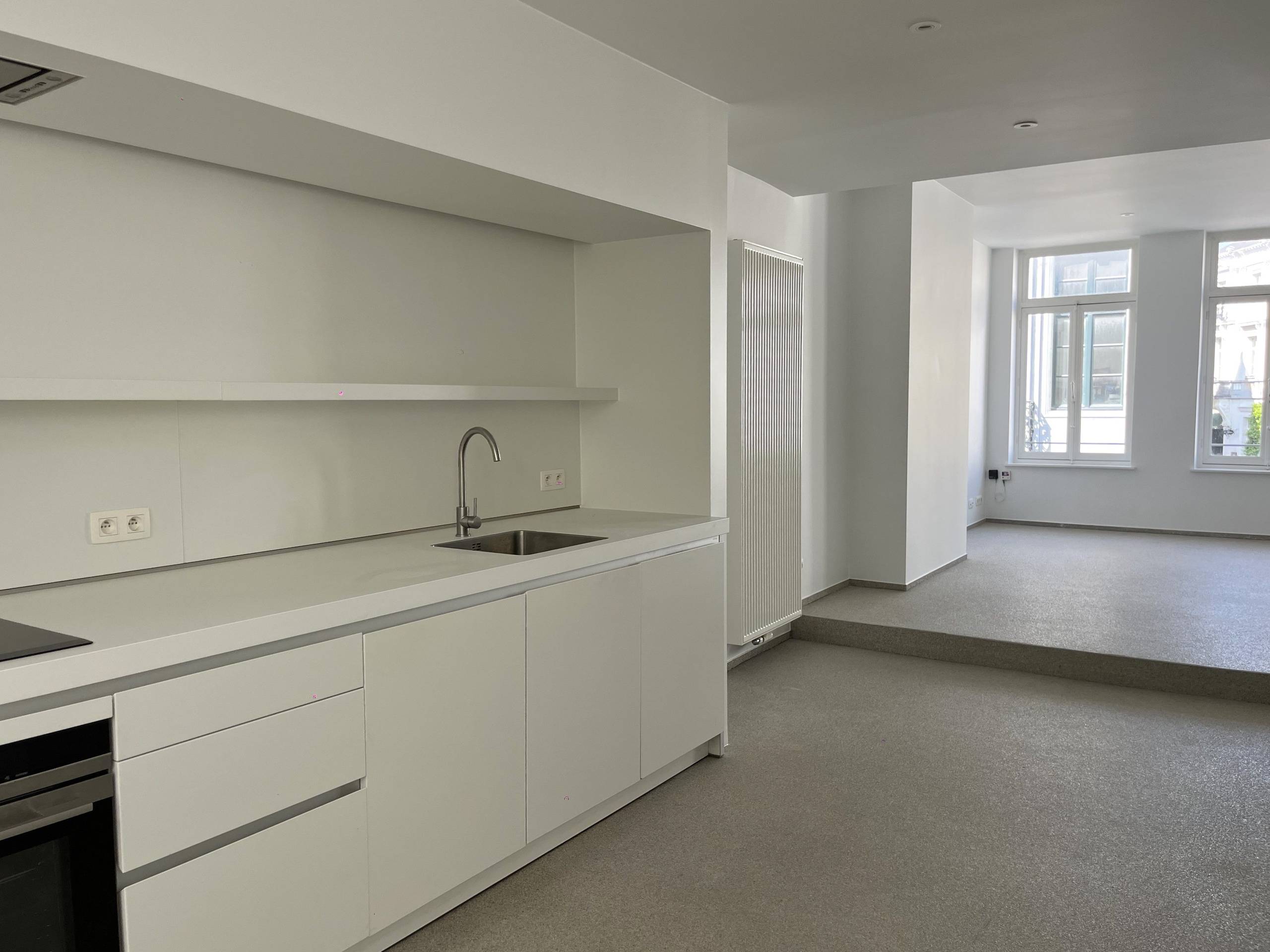 Instapklaar éénslaapkamerappartement op zeer centrale ligging te Brugge - foto 4