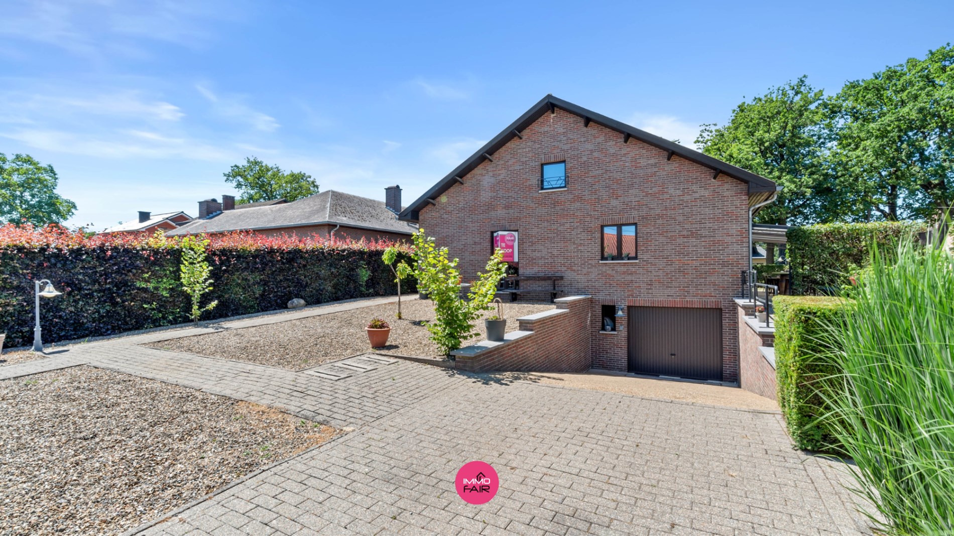 Ruime, charmante woning op een absolute toplocatie te Zutendaal - foto 1
