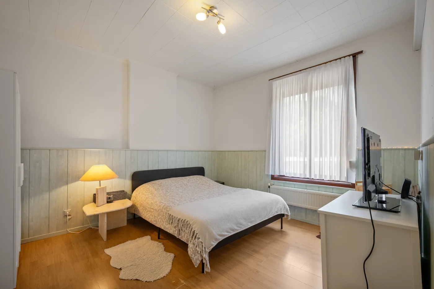 Ruime woning met 3 slpks, 2 badks en tuin - foto 5