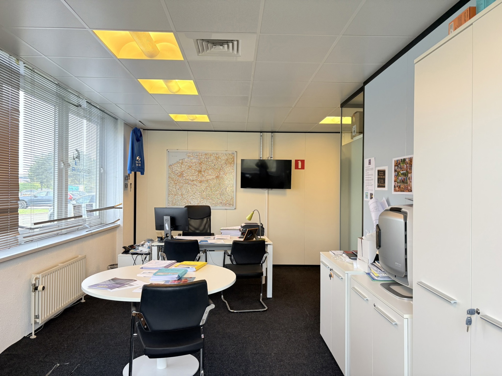 Kantoren 381 m² + opslagruimte 100 m² in Anderlecht - foto 4
