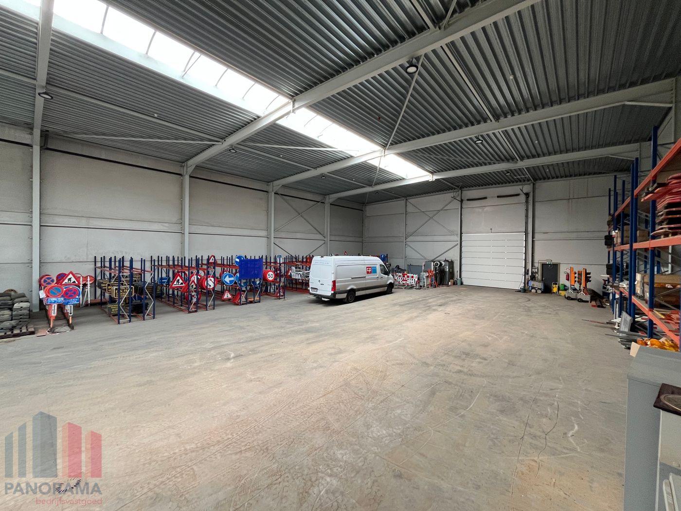 STRATEGISCH GELEGEN BEDRIJFSGEBOUW MET MAGAZIJN EN KANTOORRUIMTE - foto 5