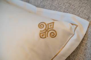 Of je nu een (fiets)toerist bent of op zoek naar een comfortabel professioneel verblijf, bij Maison de l'Aube kan je écht op adem komen.Gelegen op...