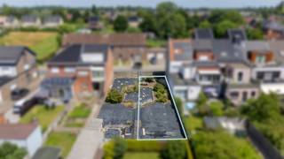 Deze bouwgrond (lot 3) van 223 m2 groot is geschikt om er een gesloten bebouwing te realiseren met een straatbreedte van 7,27 meter. Het gelijkvloers mag tot 17 meter diep gebouwd worden, de eerste verdieping tot 13 meter diep en de dakverdieping mag maximaal 9 meter diep gebouwd worden. <br /><br />De volledige stedenbouwkundige voorschriften zijn beschikbaar via eenvoudig verzoek. <br /><br />Geniet van een zeer geliefde en rustige locatie, met verschillende scholen en het treinstation op wandelafstand. Bovendien zijn er voldoende winkels in de buurt en is zowel de fietsostrade als de autosnelweg vlot te bereiken. <br /><br />Pandenjagers is een innovatief vastgoedkantoor en kiest bewust voor een unieke en transparante aanpak. Bij ons bestaat de totale aankoopprijs altijd uit de optelsom van twee duidelijke onderdelen: de adviesprijs die bovenaan in de advertentie vermeld staat, plus onze vaste commissie van 10.000 euro incl. BTW. Dankzij deze open prijsstructuur krijgt u als koper vanaf het eerste moment een eerlijke inkijk hoe de totale prijs van het pand tot stand is gekomen. <br /><br />Interesse? Contacteer ons via 015/677.000 of info@pandenjagers.be.