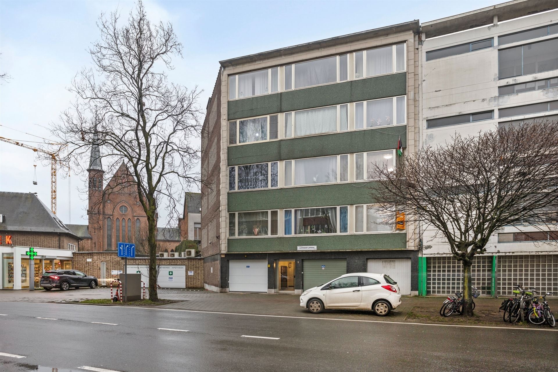 Centraal gelegen appartement met 2 slaapkamers - foto 1