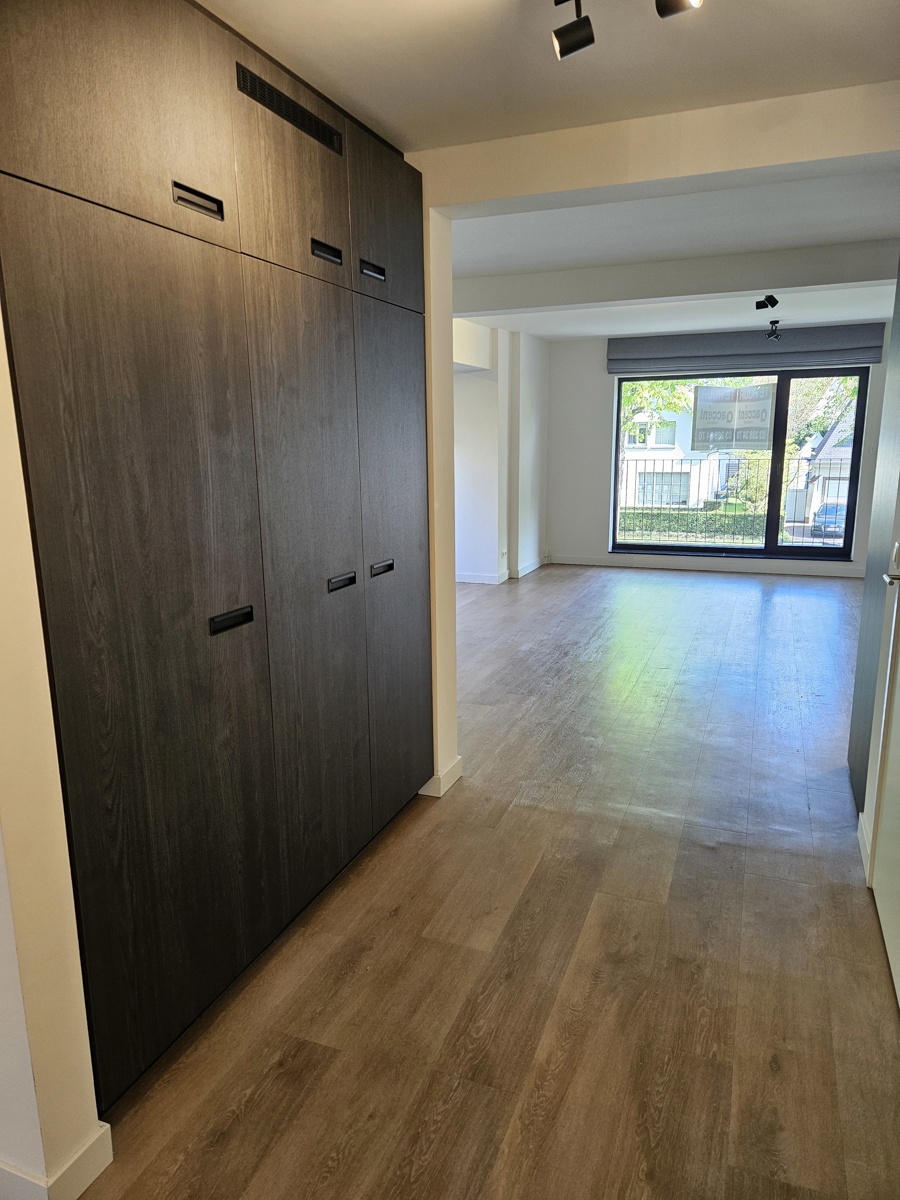 Prachtig 2 slaapkamer appartement met lift en riant terras.  - foto 4