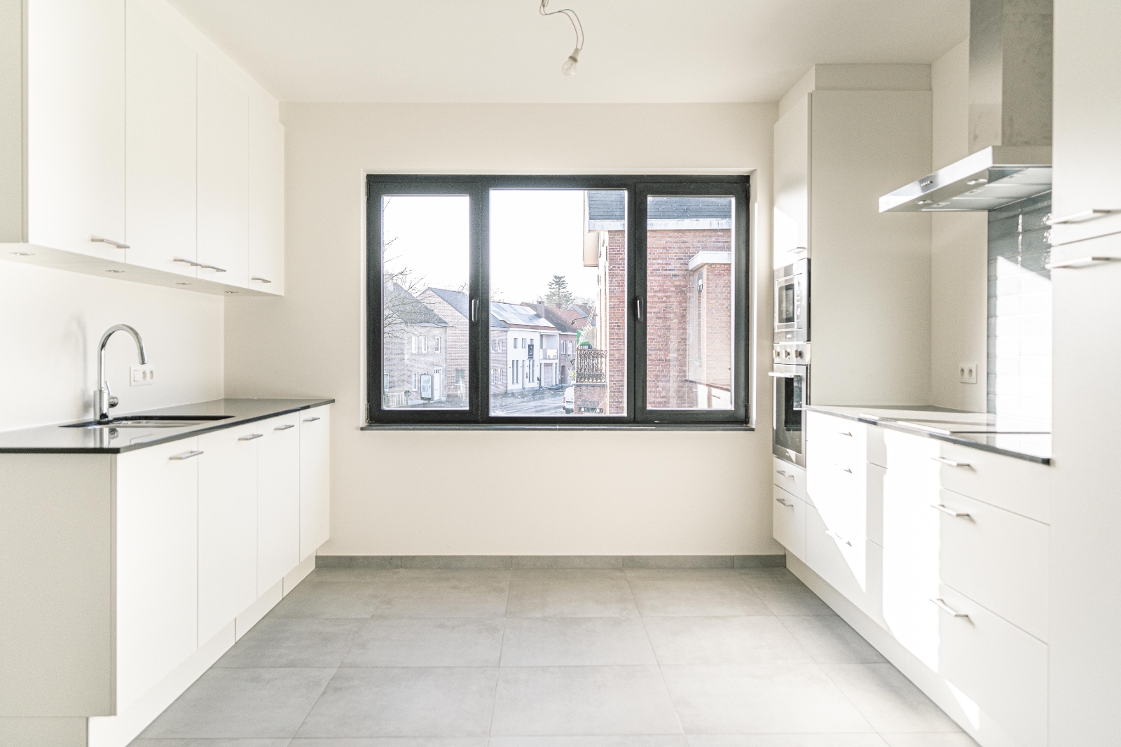 Compleet gerenoveerd duplex appartement met 3 slaapkamers te Belsele - foto 4