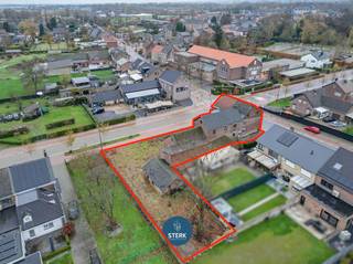 RENOVATIEPROJECT/PROJECTGROND OP ABSOLUTE ZICHTLOCATIE TE REKEM !We vinden dit eigendom terug op een perceel van 10a 57ca in Rekem-Lanaken.Voor meer...