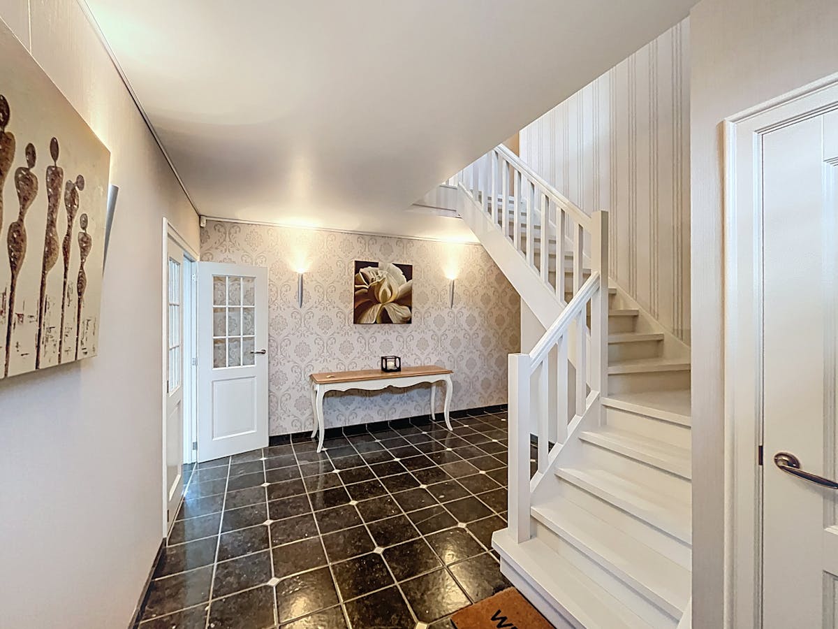 Riante villa te huur in Sijsele met prachtige tuin en 4 slaapkamers - foto 3