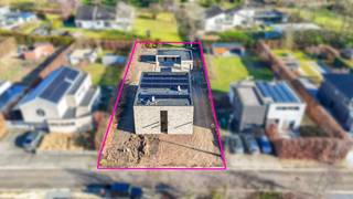 In een rustige doodlopende straat in het gegeerde Bolderberg te Heusden-Zolder, bevindt zich deze uitzonderlijke nieuwbouwvilla met een...